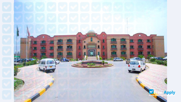 Photo de l’University of Faisalabad #10