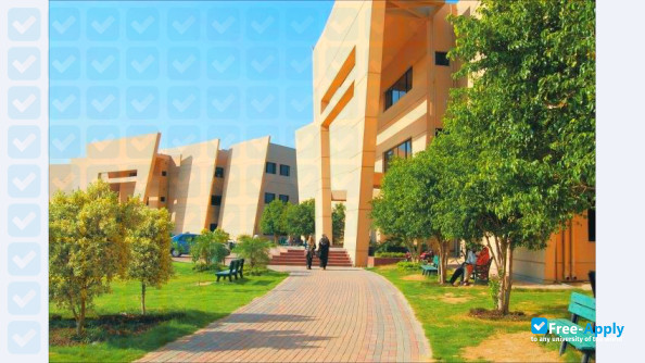 Foto de la University of Gujrat #11