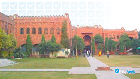 Foto de la University of Lahore