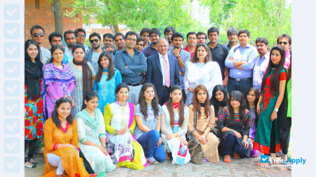 Lahore School of Economics photo