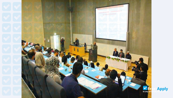 Photo de l’Mohi-Ud-Din Islamic University #3