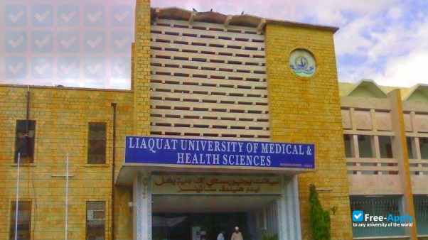 Foto de la Liaquat University of Medical and Health Sciences #1