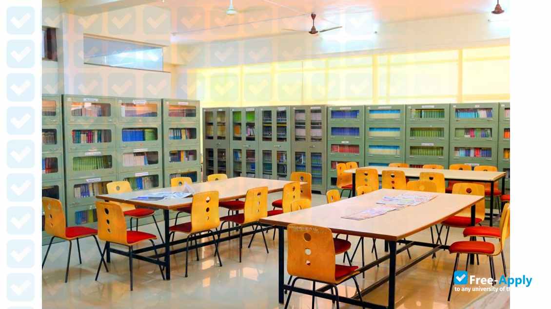 Photo de l’International School of Medical Sciences ISMS #4