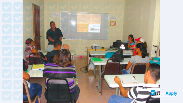 Foto de la Open University and Distance from Panama #3