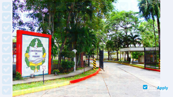 Foto de la University of Panama #7