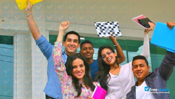 Foto de la University of the Caribbean #3