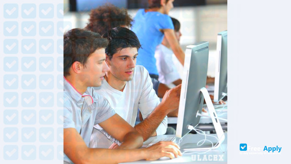 Photo de l’Latin American University of Foreign Trade #2