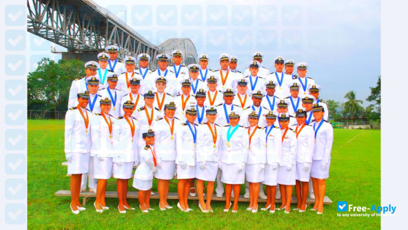 Foto de la International Maritime University of Panama #8