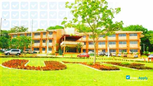 Foto de la Technological University of Panama #3