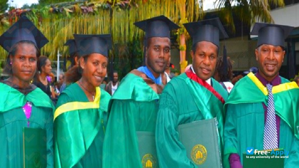 Photo de l’Divine Word University #9