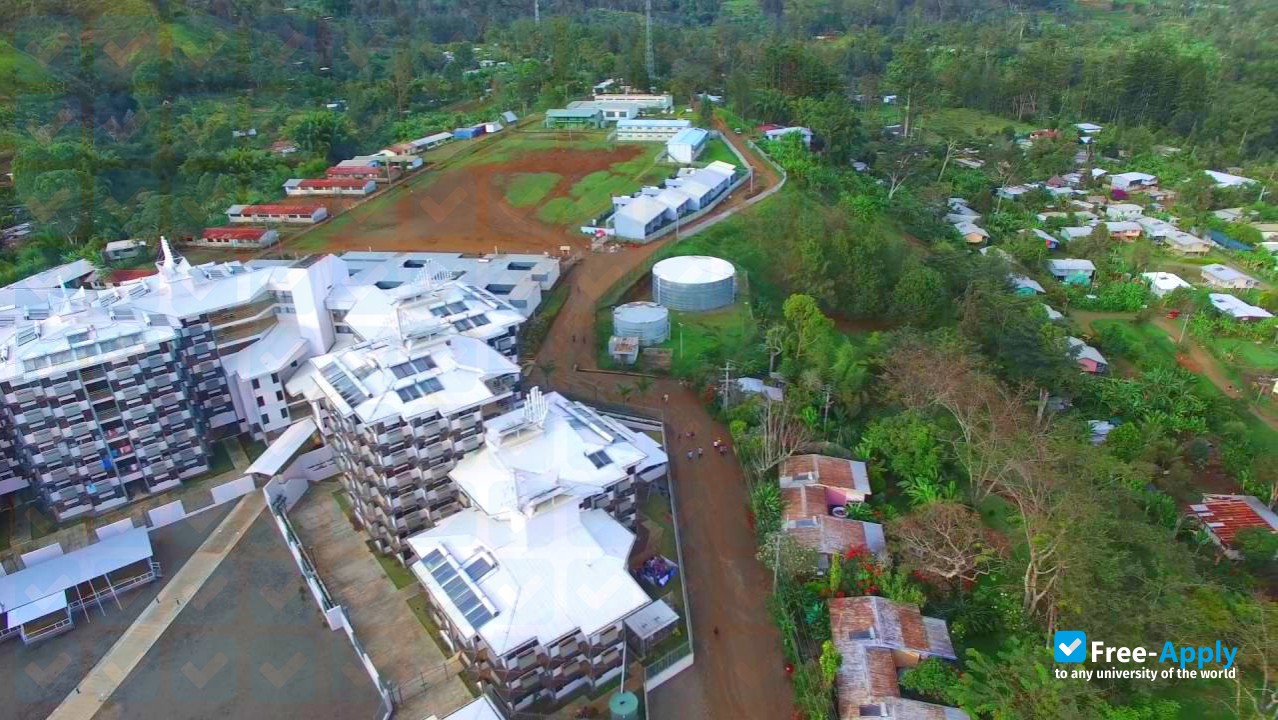 Foto de la University of Goroka #7