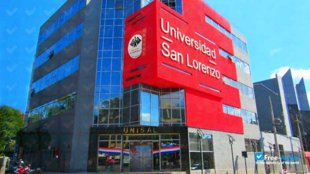 Foto de la Private University San Lorenzo #3