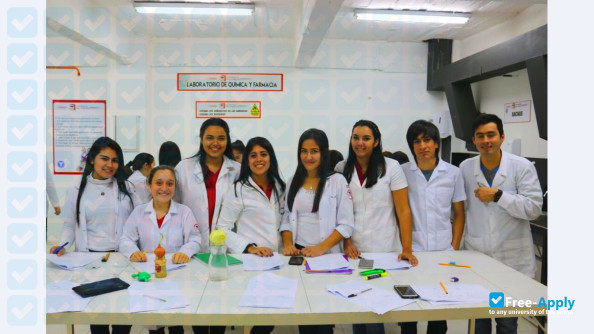 Foto de la Private University San Lorenzo #6