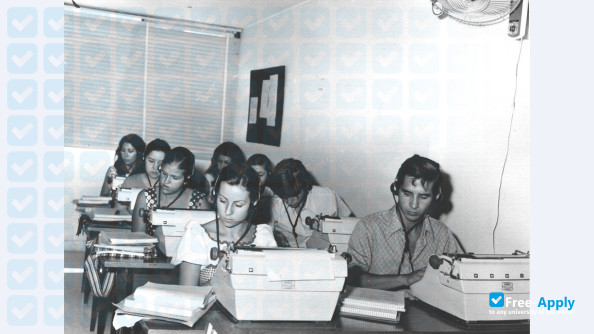 Photo de l’Columbia University of Paraguay #10