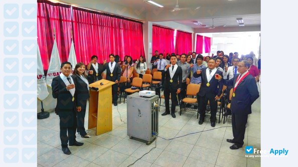Alas Peruanas University photo #12
