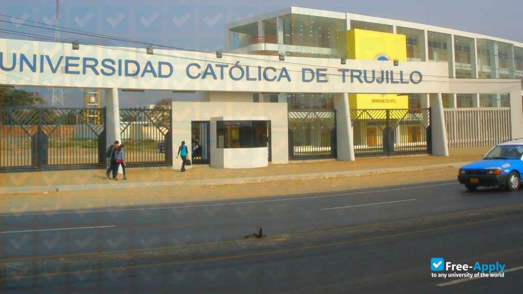 Catholic University of Trujillo Benedict XVI photo #4
