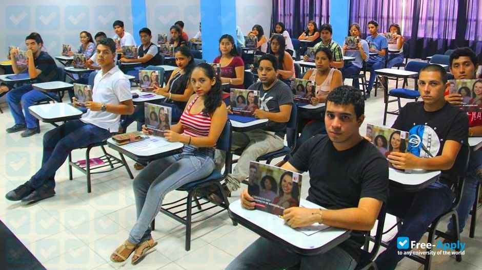 Cesar Vallejo University photo #2