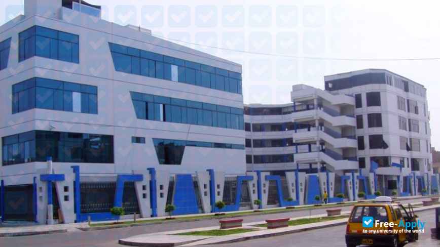 Cesar Vallejo University photo #3