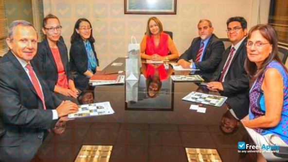 Photo de l’Lima University #5