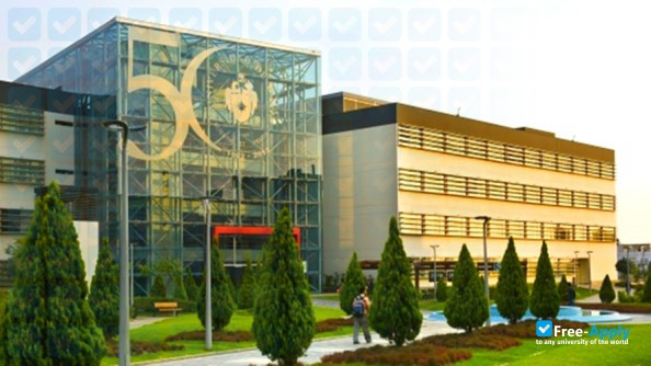 Photo de l’Lima University #4