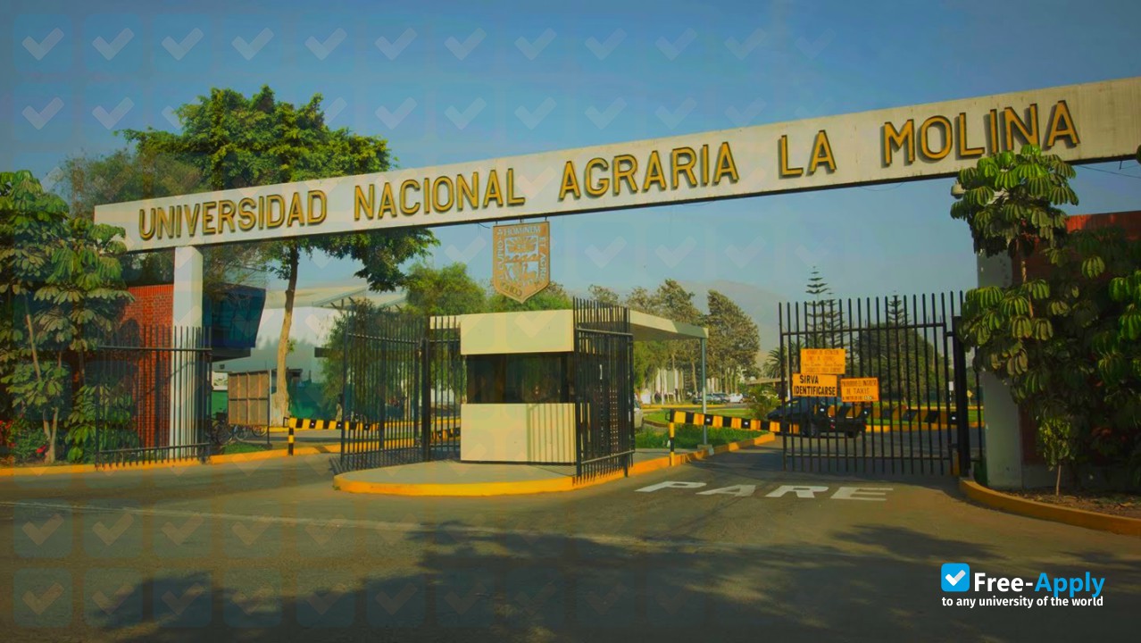 Foto de la National University Agraria La Molina #8