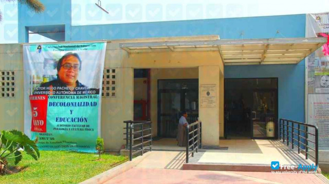 Foto de la National University of Education Enrique Guzmán y Valle #8