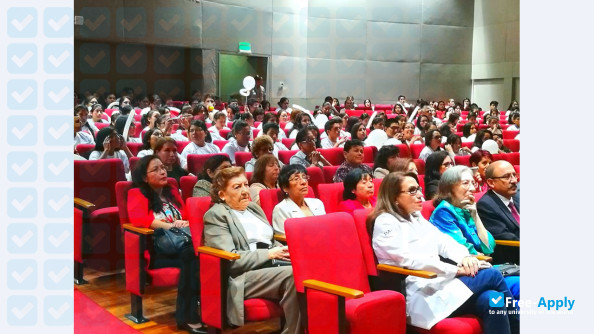 Peruvian University Cayetano Heredia photo #4
