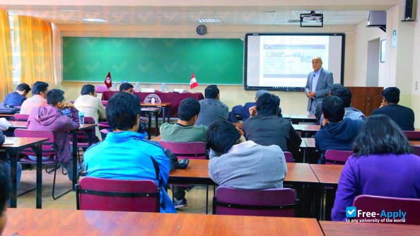 Foto de la National University of Engineering Lima #3