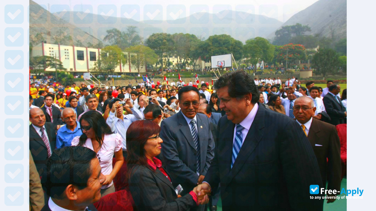 Foto de la Peruvian Union University #9