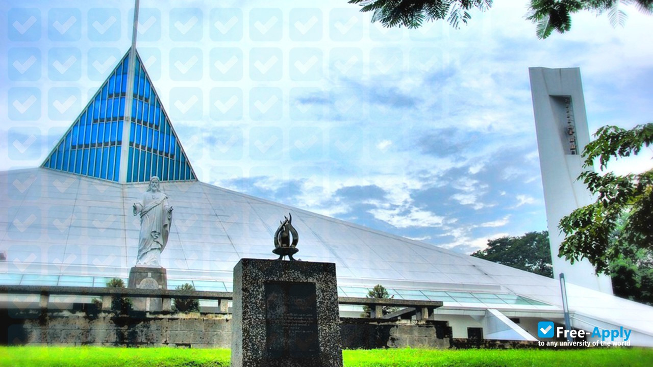 Ateneo de Manila University photo #7