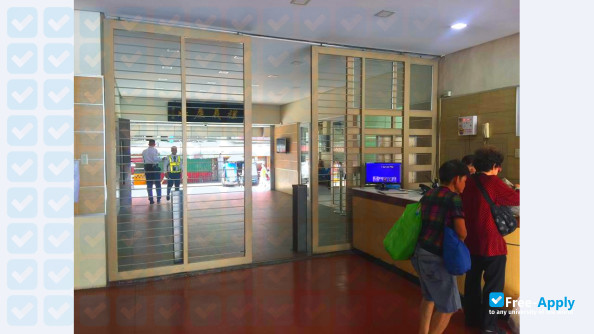 Фотография Chiang Kai Shek College