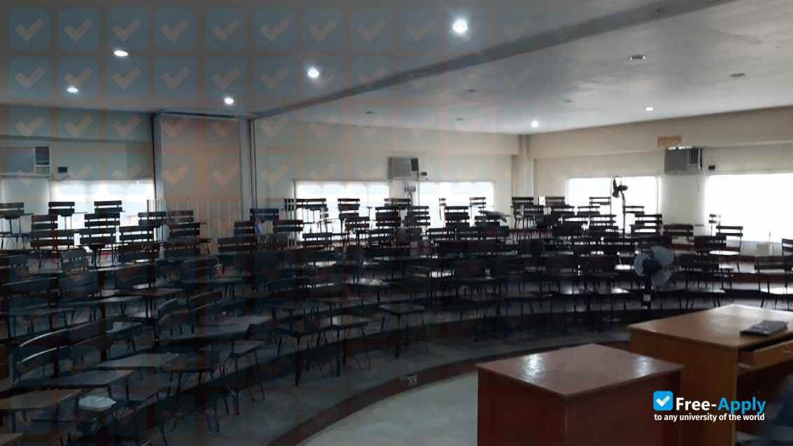 Photo de l’Emilio Aguinaldo College #2