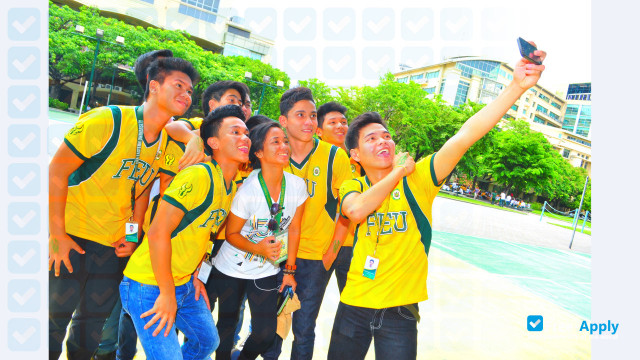 Foto de la Far Eastern University Cavite #1