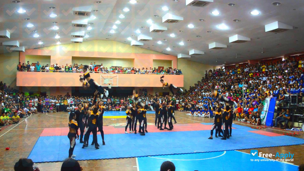 Foto de la Batangas State University #4