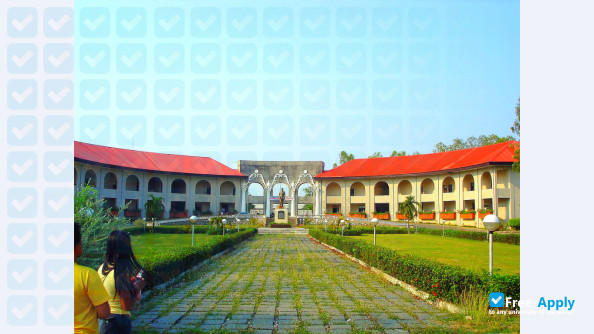 Photo de l’Mariano Marcos State University #3
