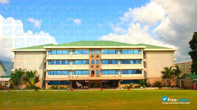 Foto de la First Asia Institute of Technology and Humanities