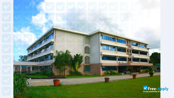 Foto de la First Asia Institute of Technology and Humanities #1