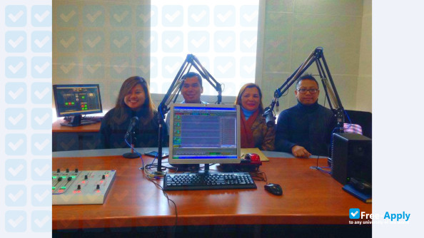 Photo de l’Holy Name University #8