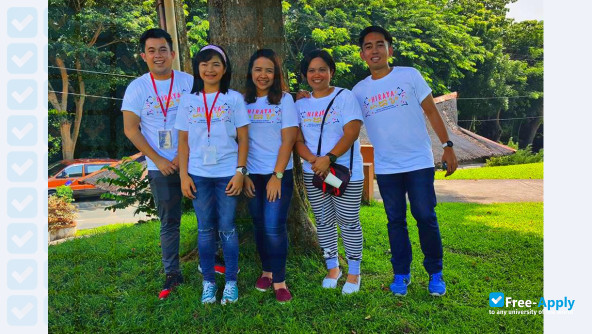 Photo de l’Iloilo Doctors' College #2