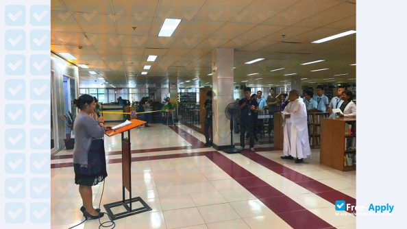 Photo de l’University of Negros Occidental Recoletos #10