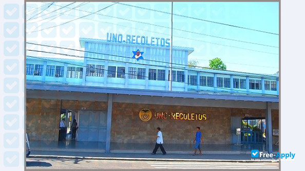 Фотография University of Negros Occidental Recoletos