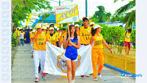 Photo de l’Nueva Ecija University of Science & Technology #10