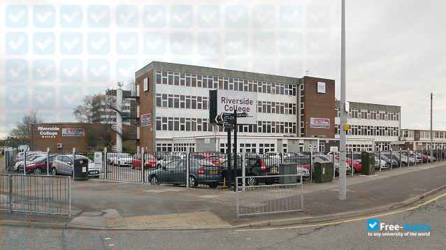 Riverside College photo #6