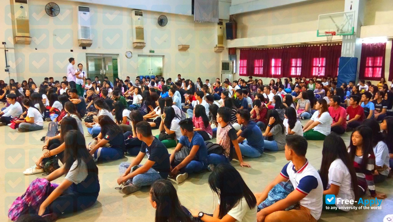 Foto de la Saint Jude College #13