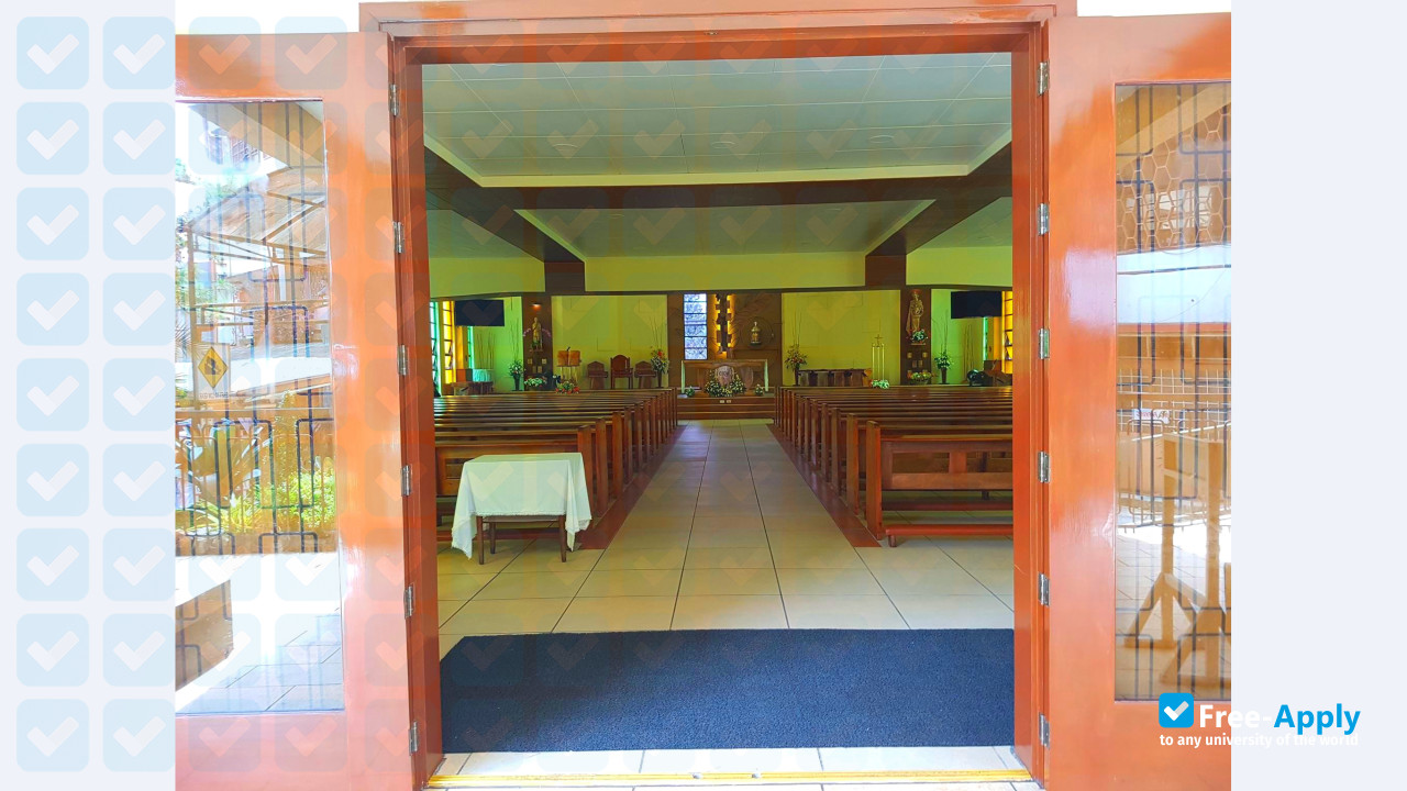 Foto de la Saint Louis University Baguio City #3