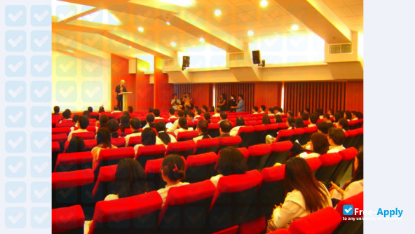 Saint Luke's College of Medicine photo #14