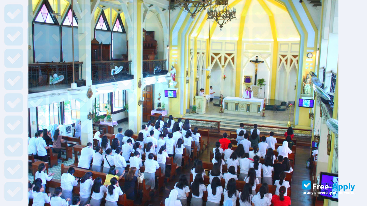 Foto de la Saint Paul University Manila #9