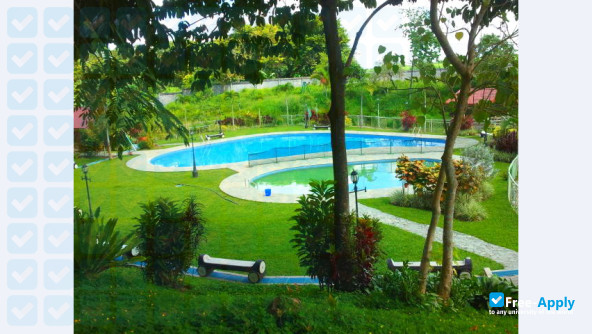 University of Saint La Salle Bacolod photo #2