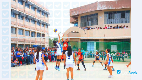 University of Saint Louis Tuguegarao photo #8