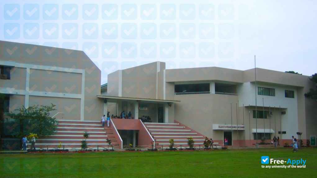Photo de l’University of Southeastern Philippines #9